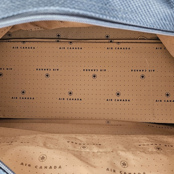 Vintage Air Canada Green Carry-On Bag - Picture 6 of 11